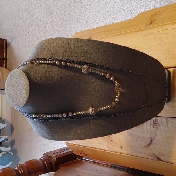 💚Triple Strand Statement Necklace - Picture 2 of 6